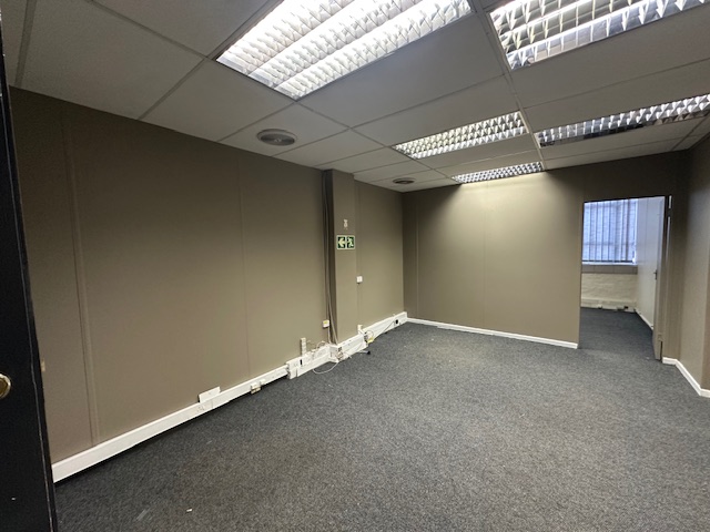 To Let commercial Property for Rent in Mowbray Western Cape
